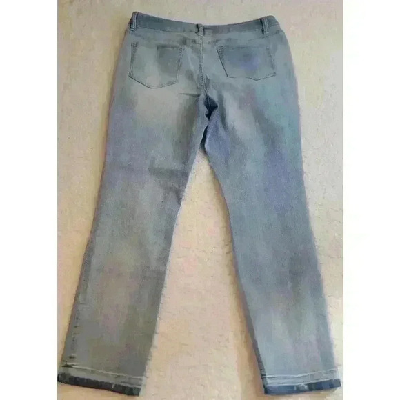 Monroe & Main Jeans Womens 12 Embroidered Floral Boho Raw Hem - Picture 12 of 16